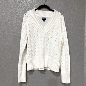 Women’s V-Neck sweater pullover size XL